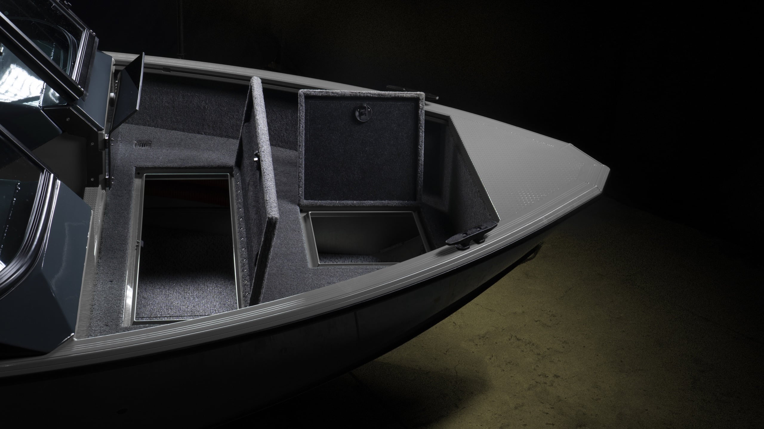 Windboat 4.6 DC EvoFish — кокпит