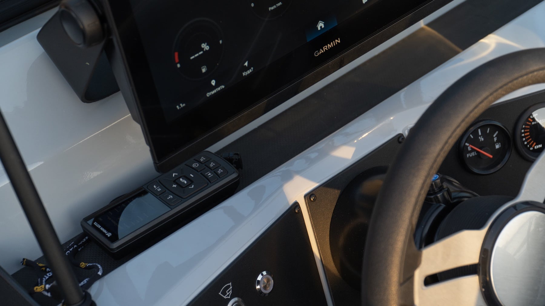 Windboat 6.0 DCX — детали корпуса