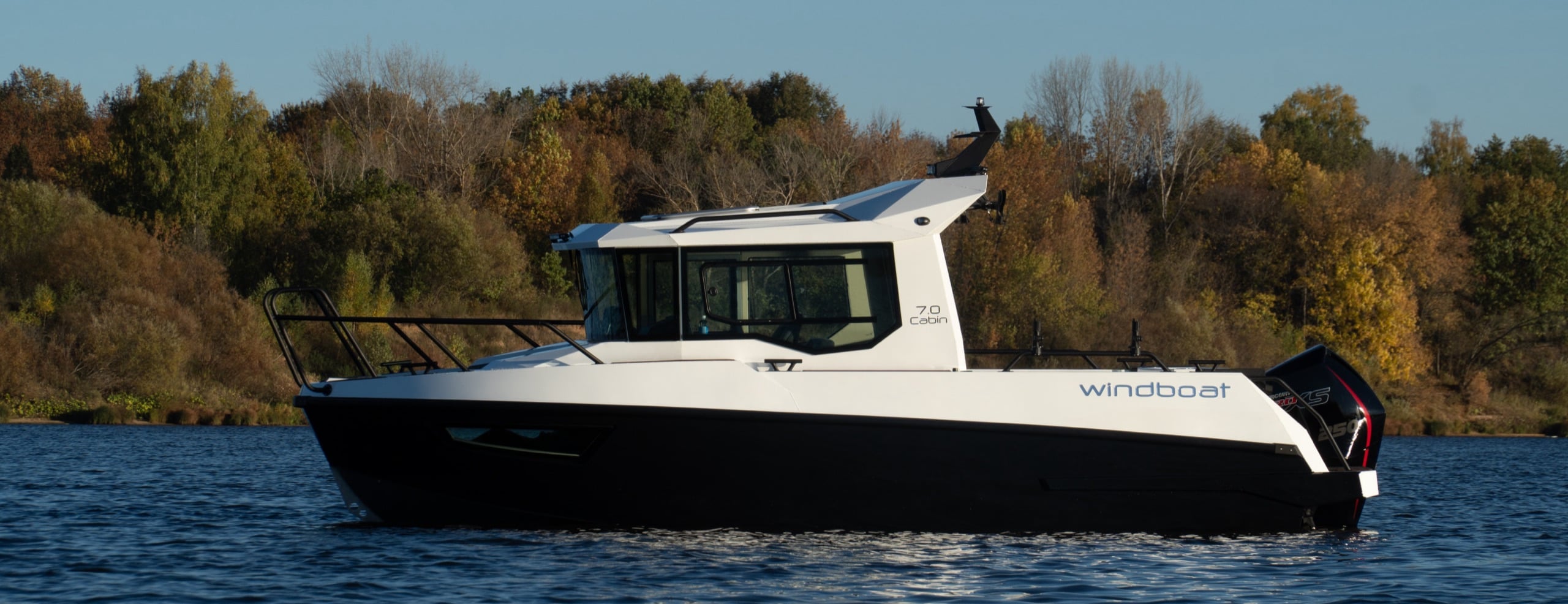 Windboat 7.0 Cabin — общий вид
