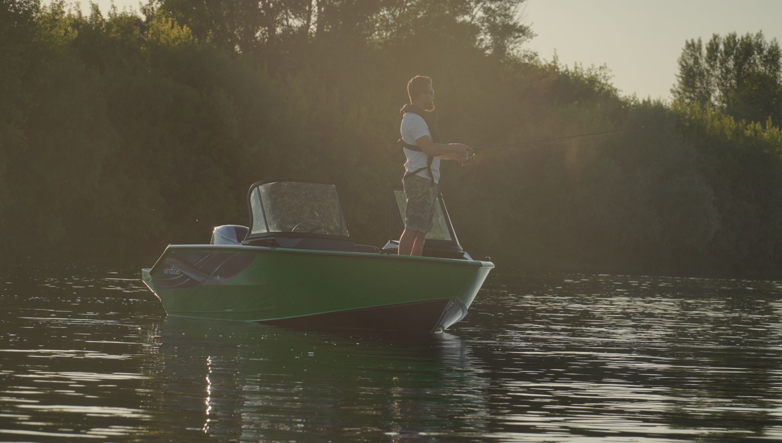 Windboat 4.6 DC EvoFish — профиль корпуса