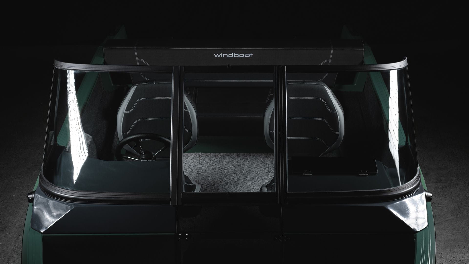 Кокпит Windboat 4.6 DCX