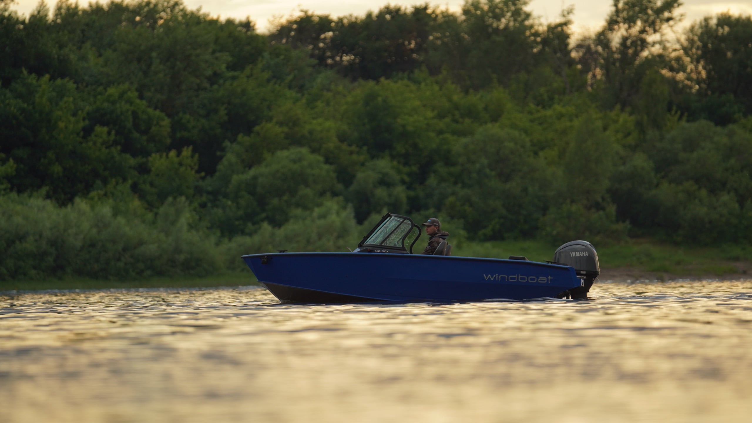 Windboat 4.6 DCX — живая съёмка