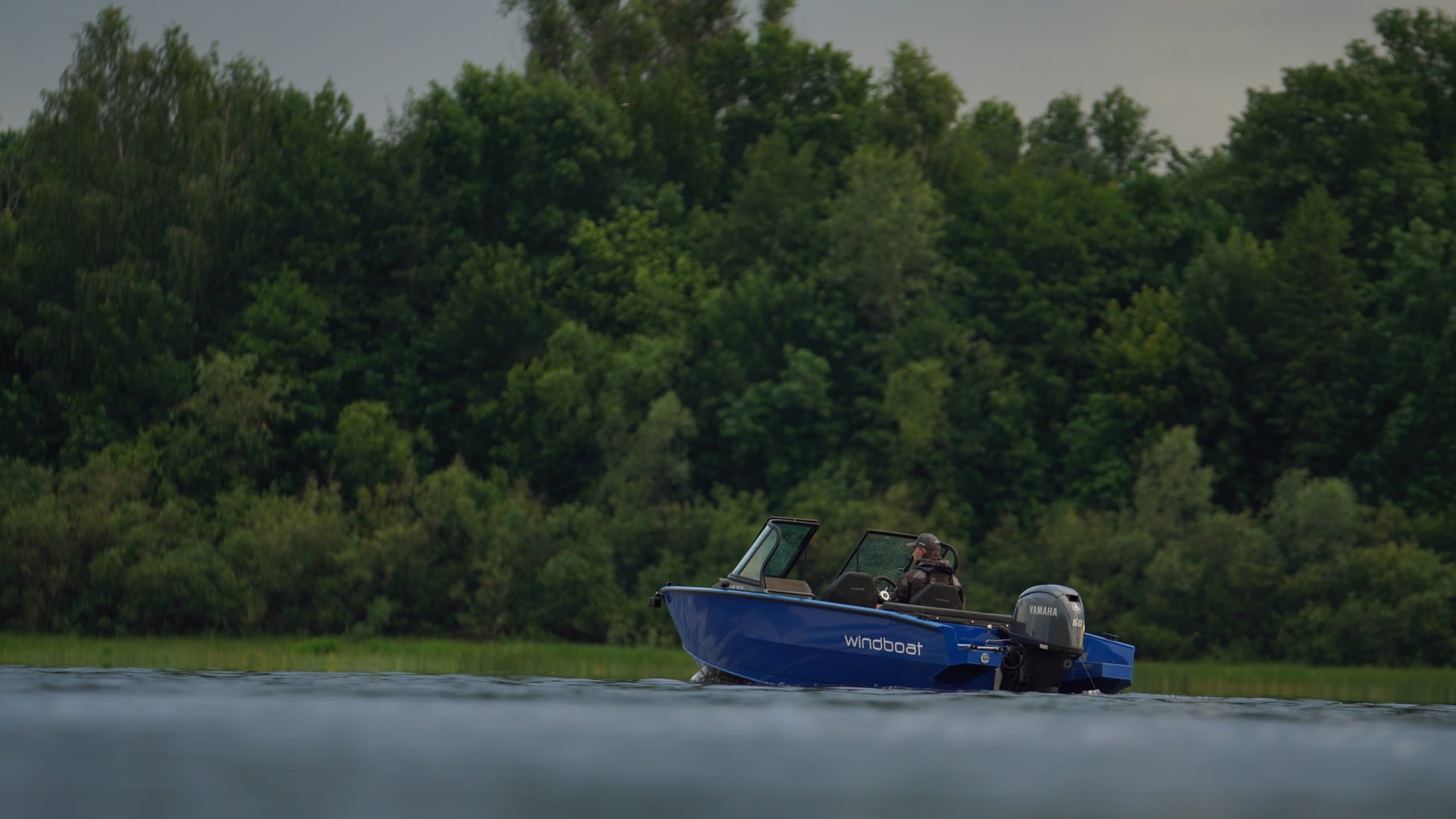 Windboat 4.6 DCX — детали