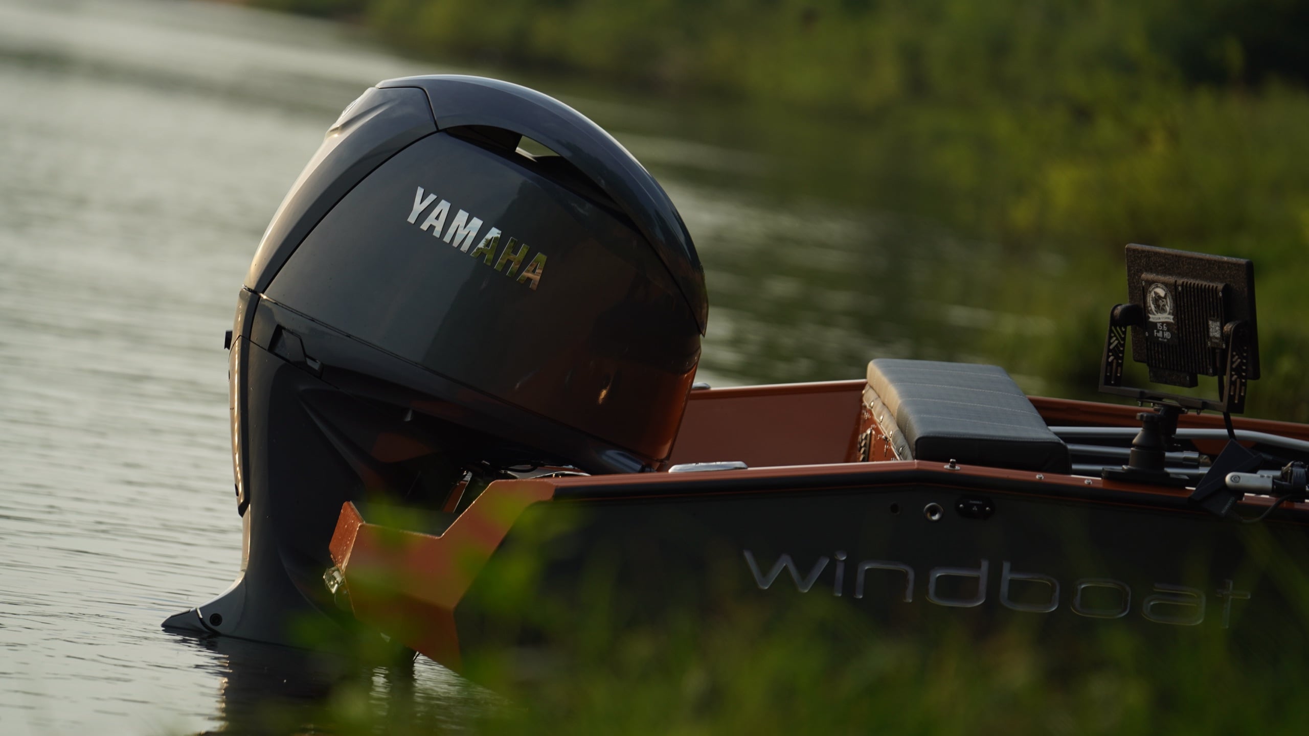 Windboat 6.0 DCX крупным планом