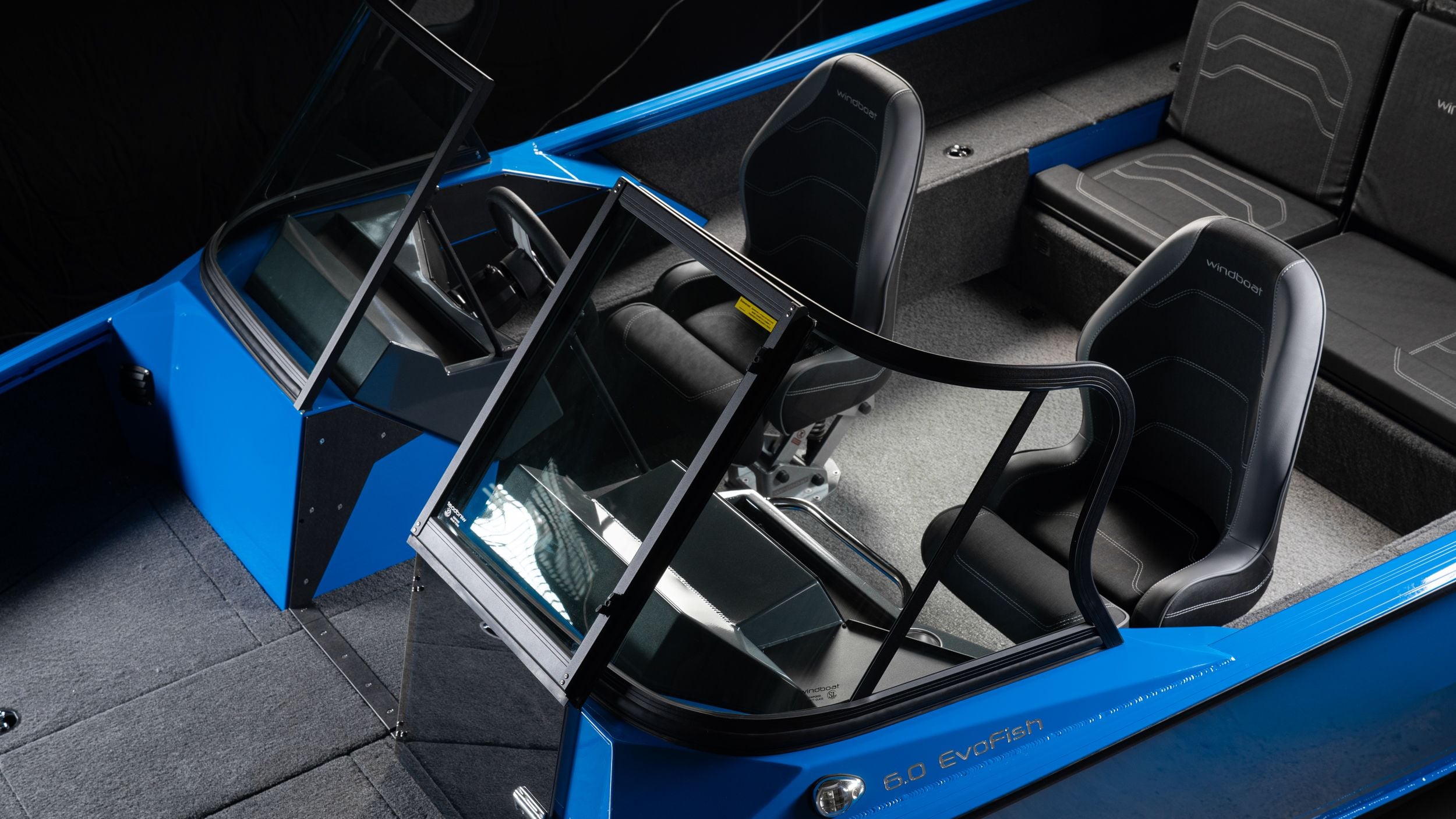 Кокпит Windboat 6.0 EvoFish