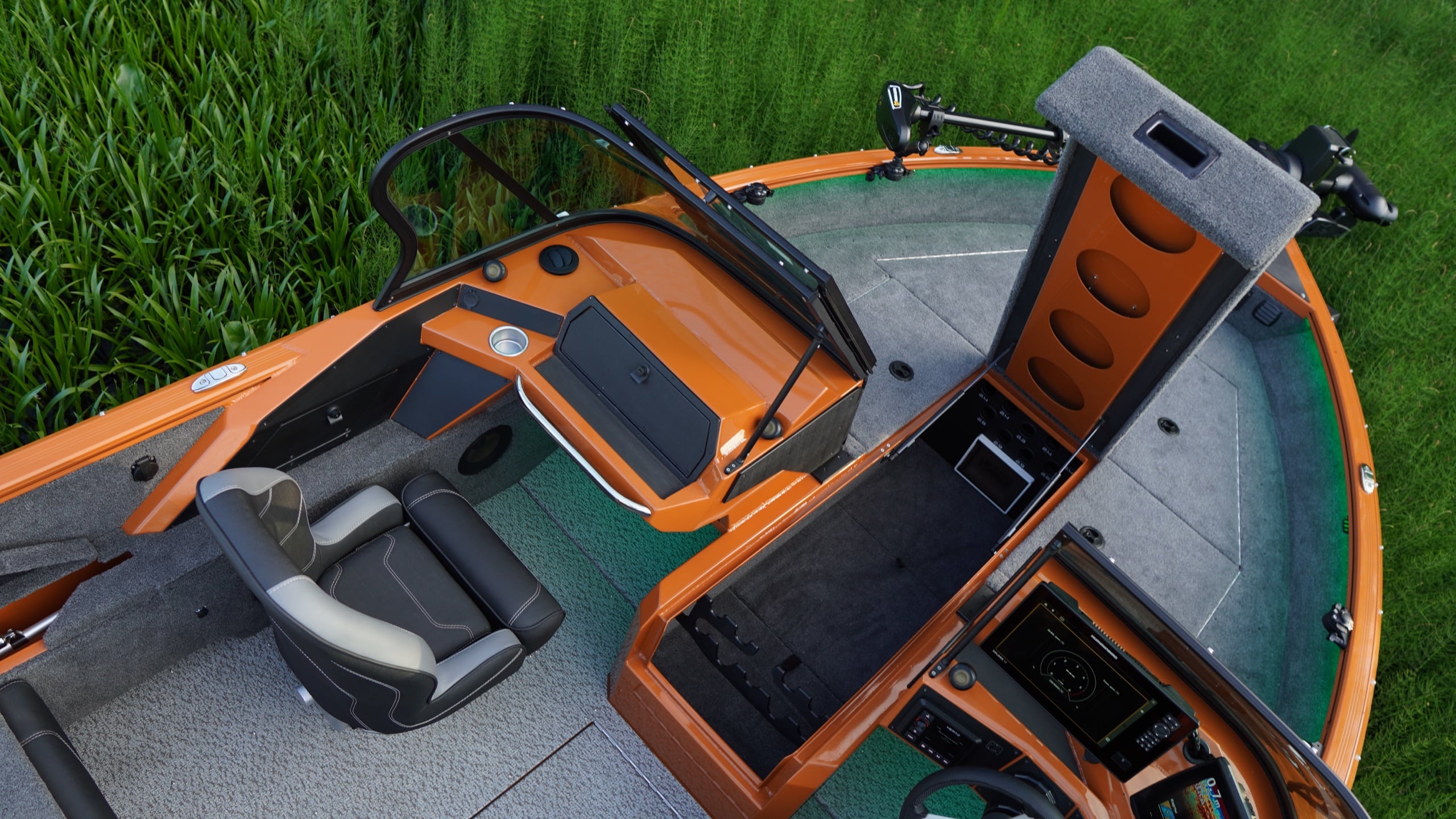 Windboat 6.5 EvoFish крупным планом