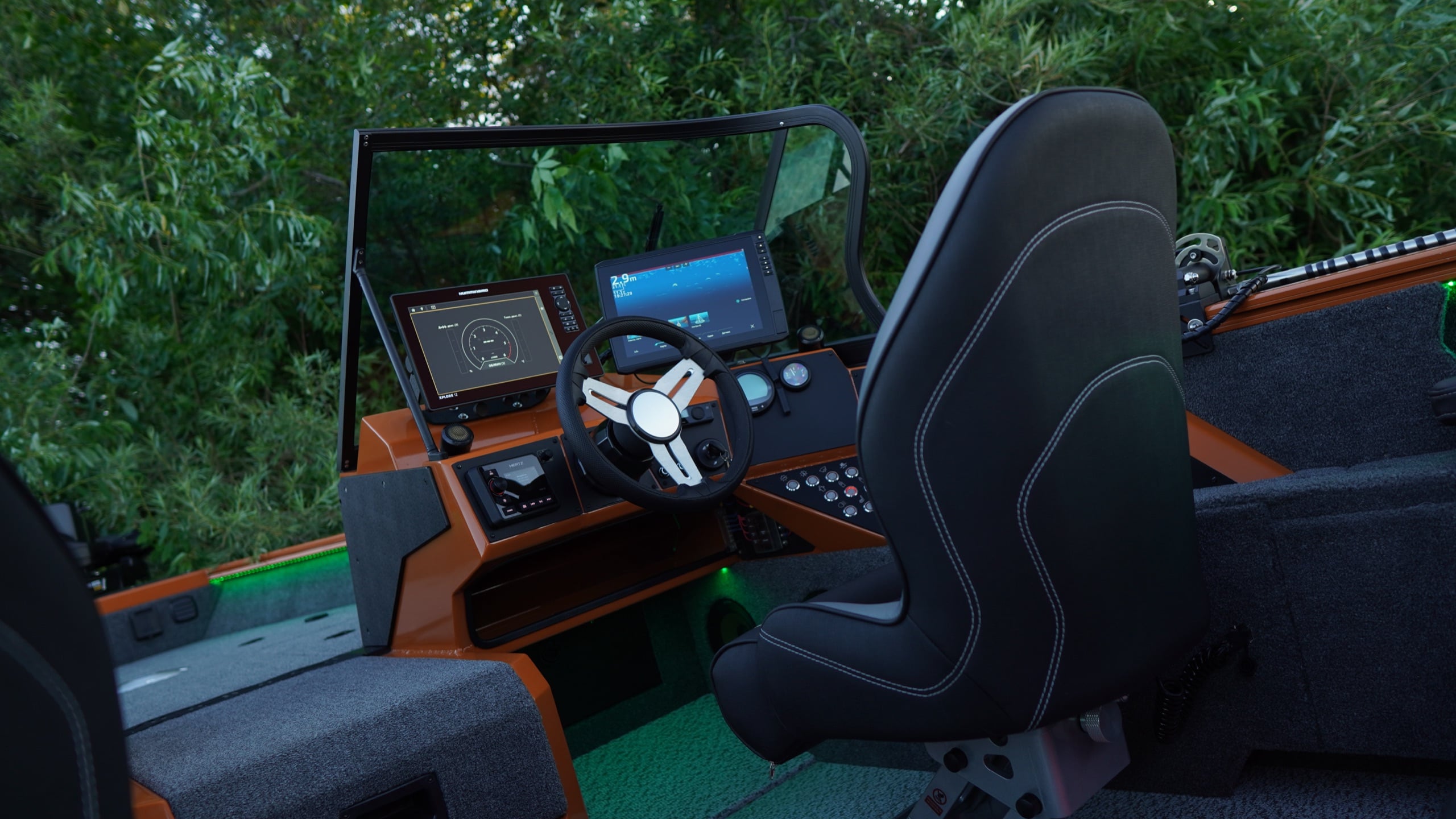 Windboat 6.5 EvoFish на воде