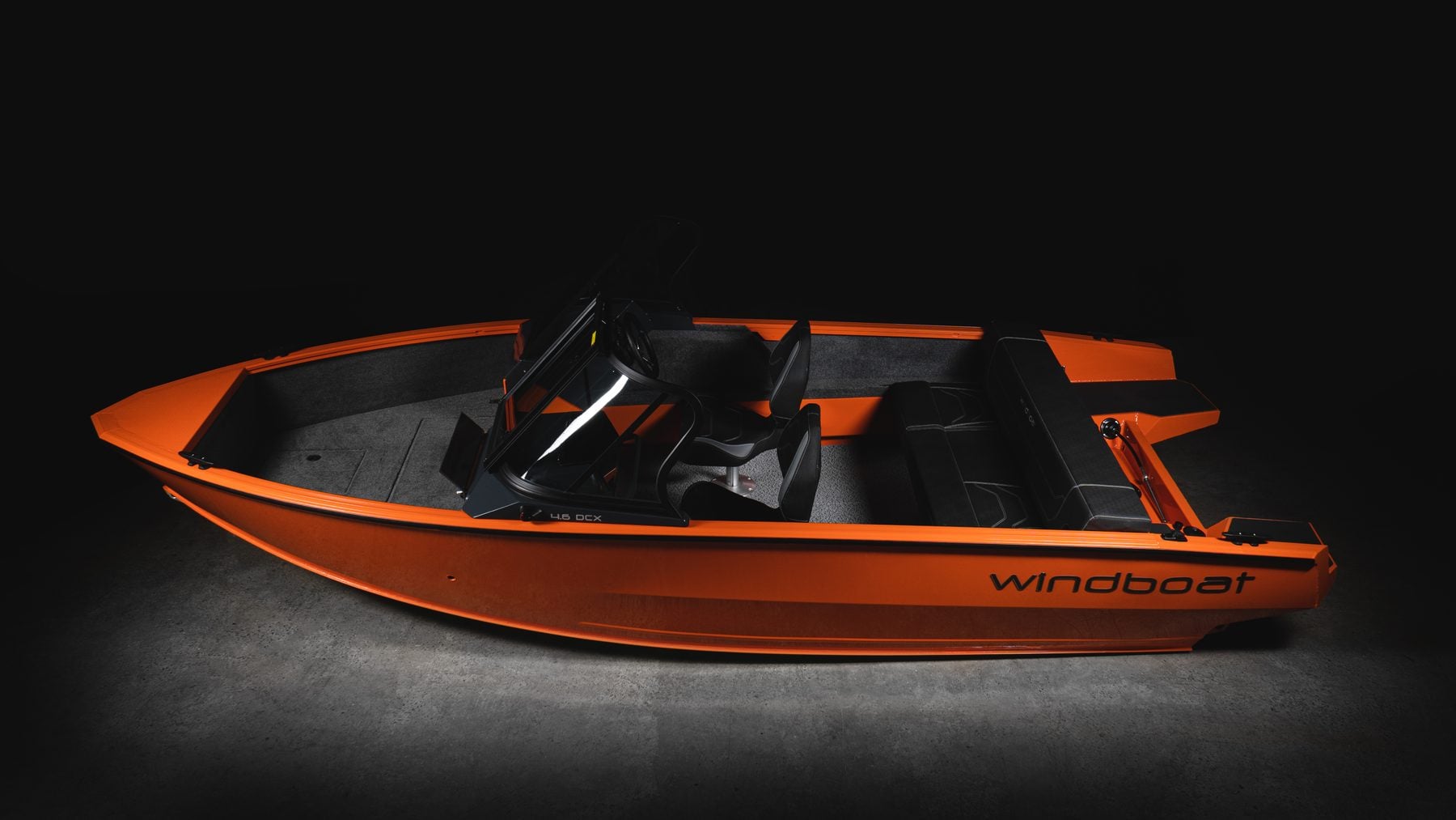 Windboat 4.6 DCX
